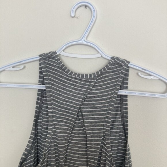 Lululemon All Tied Up Tank Gray White Size 6 - Picture 5 of 6